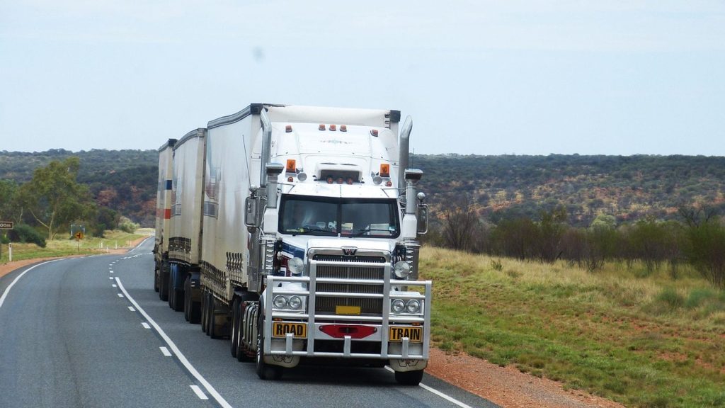 Know Your Body Like You Know Your Commercial Vehicle – Hydrate!